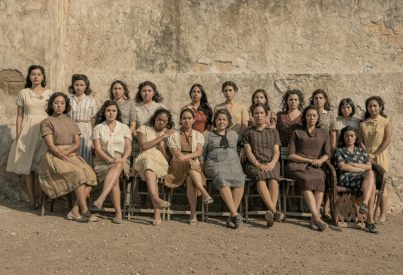 Las muertas mujeres sentadas como en fotografía